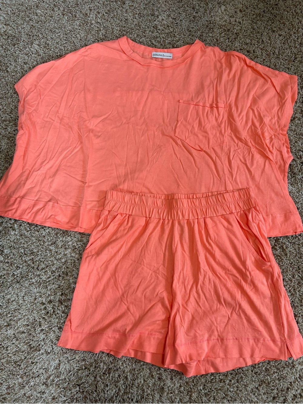 Zenana NWOT women’s size med. orange/coral oversized tee & shorts two piece set